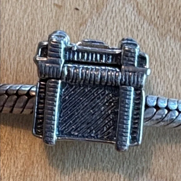 Chamilia Steamer Trunk - Picture 4 of 9